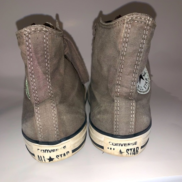 Converse All Stars in olive green, mens size 6! - Picture 5 of 5